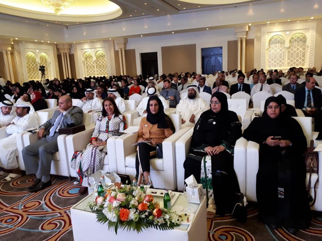 صورة أرشيفية أصلية لحضور فعالية مجتمعية عربية